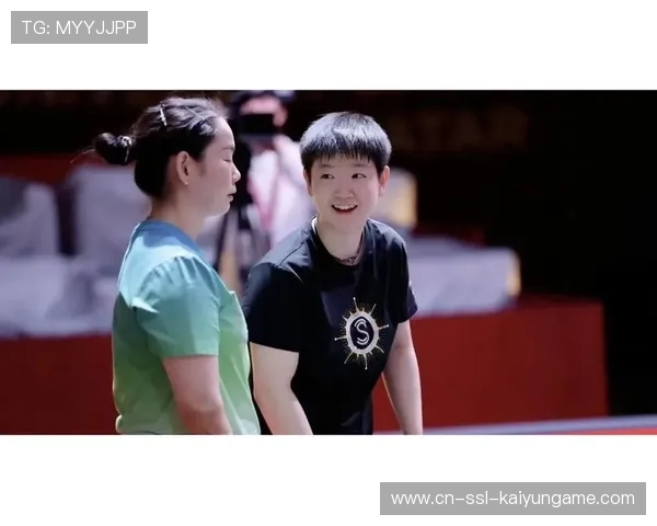 孙颖莎穿私服逛街照曝光，可爱度爆表