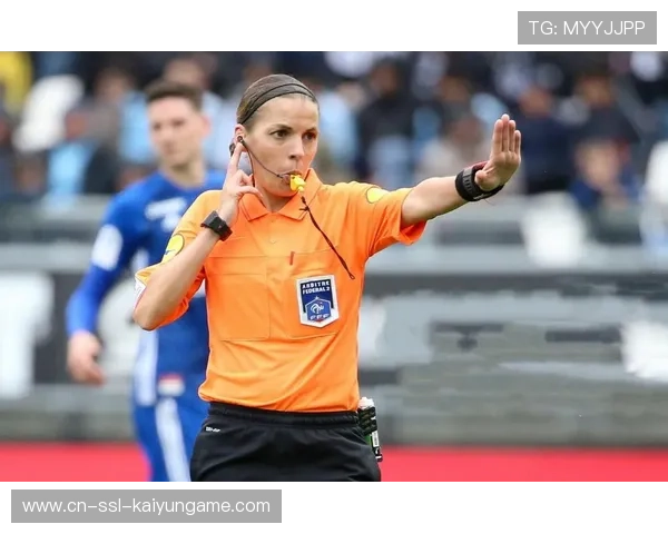 足球裁判是否具备裁判数据记录与反馈机制，足球裁判应具备哪些素质